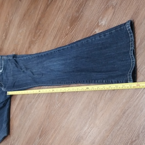 (4) KUT From the Kloth Slim Boot Cut Classic Denim Contemporary Modern Flair - Picture 7 of 10